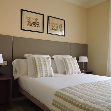 Apartament El Miracle การ์โดนา ภายนอก รูปภาพ